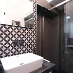 Primopiano - Ugo Bassi Apartman