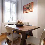 Primopiano - Ugo Bassi Apartman Milánó