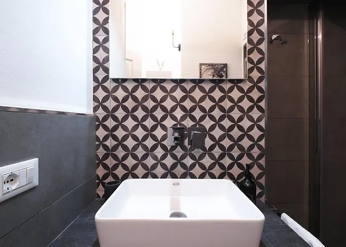 Primopiano - Ugo Bassi Apartment Milan